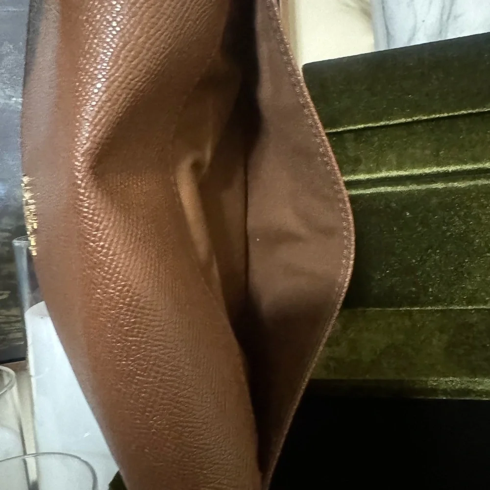 Coach Tan Leather Women's Wallet-EUC